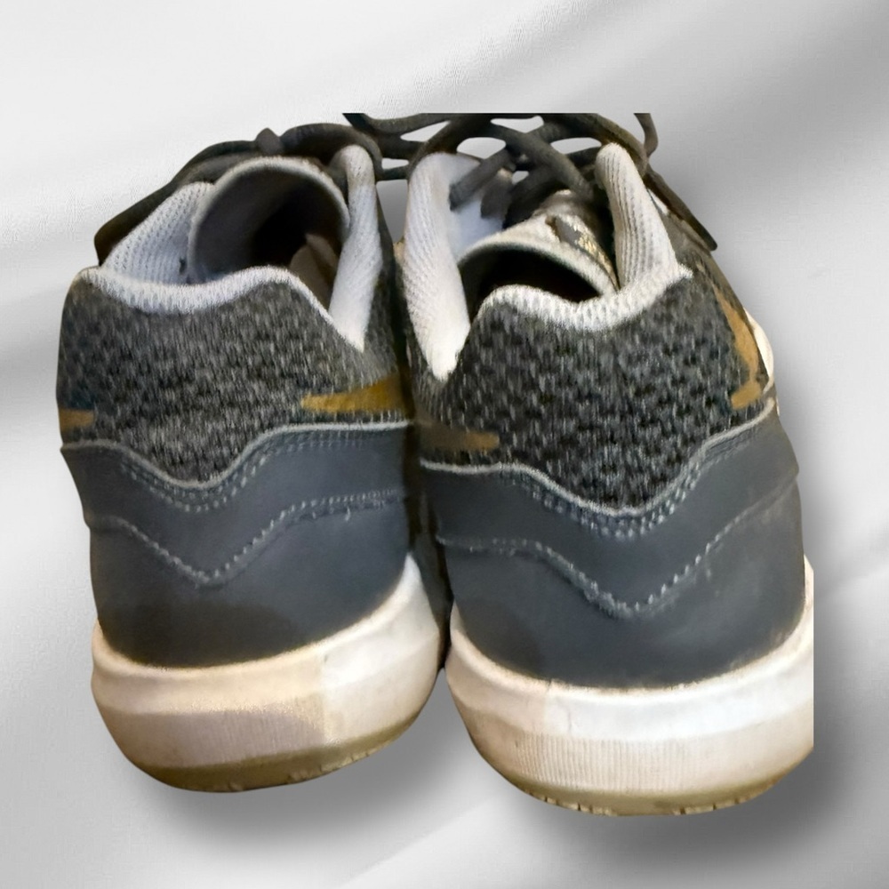 Nike Flex Show TR Athletic Shoes - Picture 4 of 8